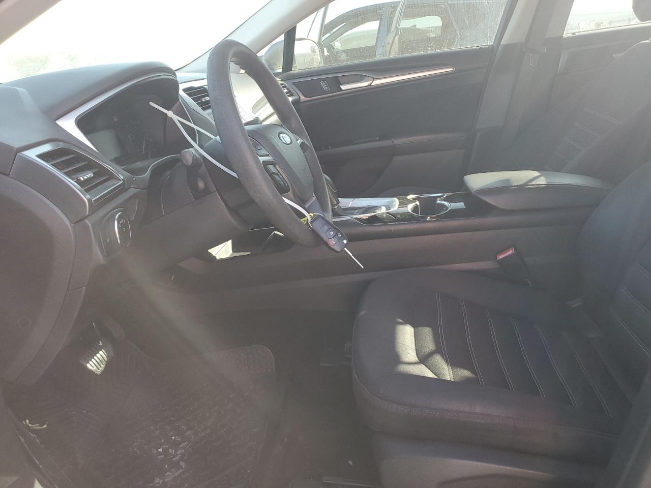 2014 Ford Fusion Se VIN: 1FA6P0H72E5377419 Lot: 92435335