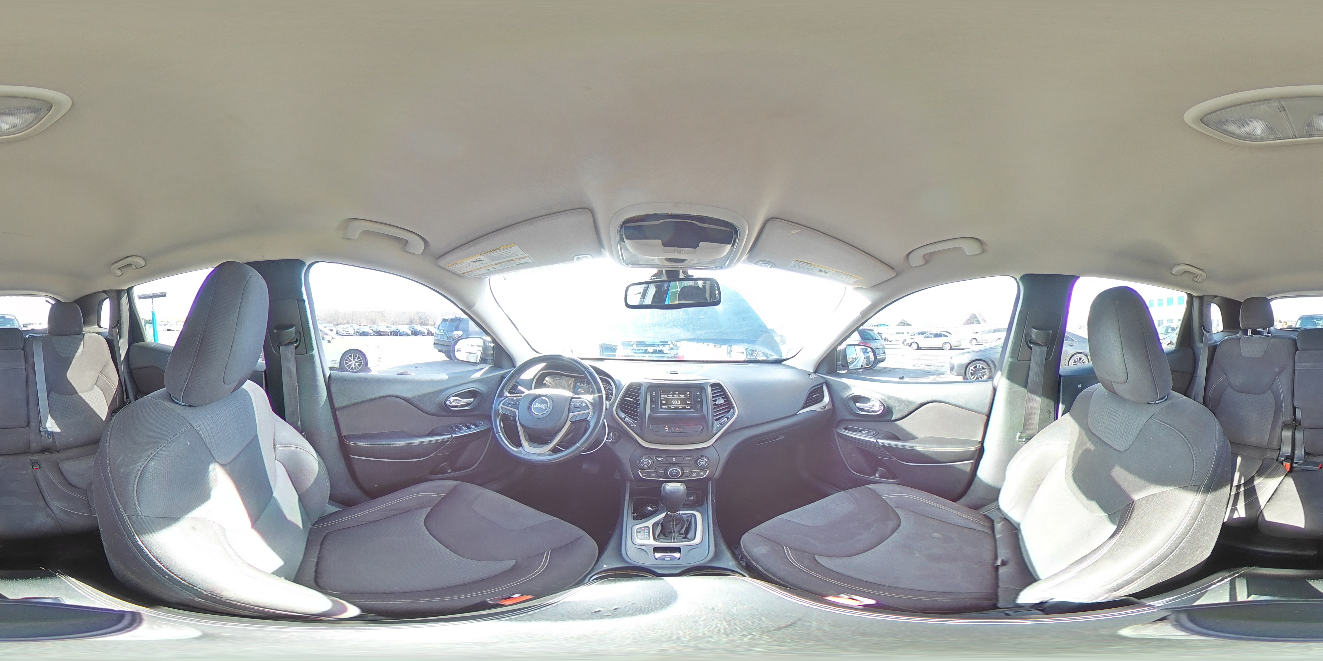 2015 Jeep Cherokee Latitude VIN: 1C4PJMCB2FW733625 Lot: 93494195