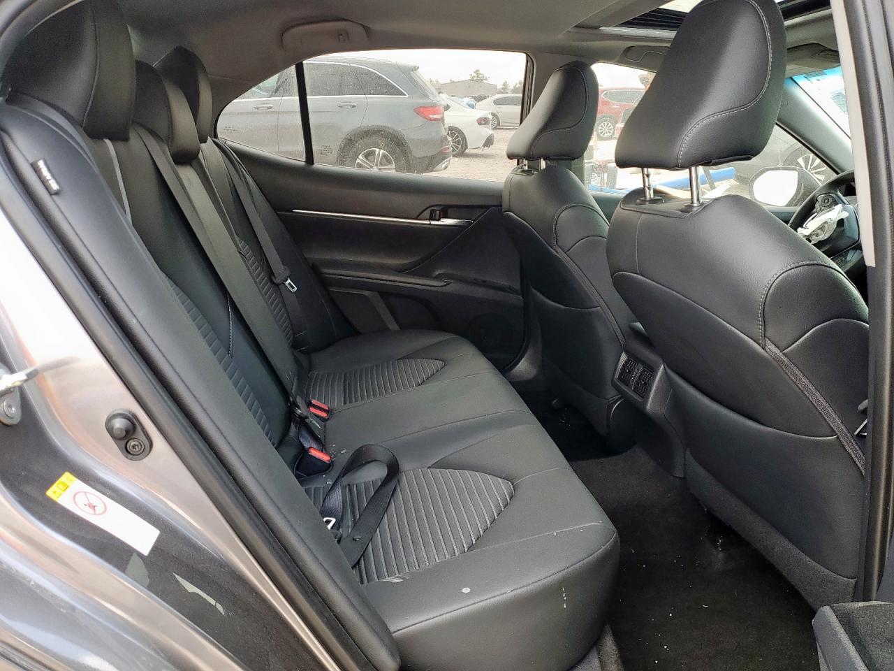 2018 Toyota Camry L VIN: 4T1B11HK7JU014095 Lot: 93093005