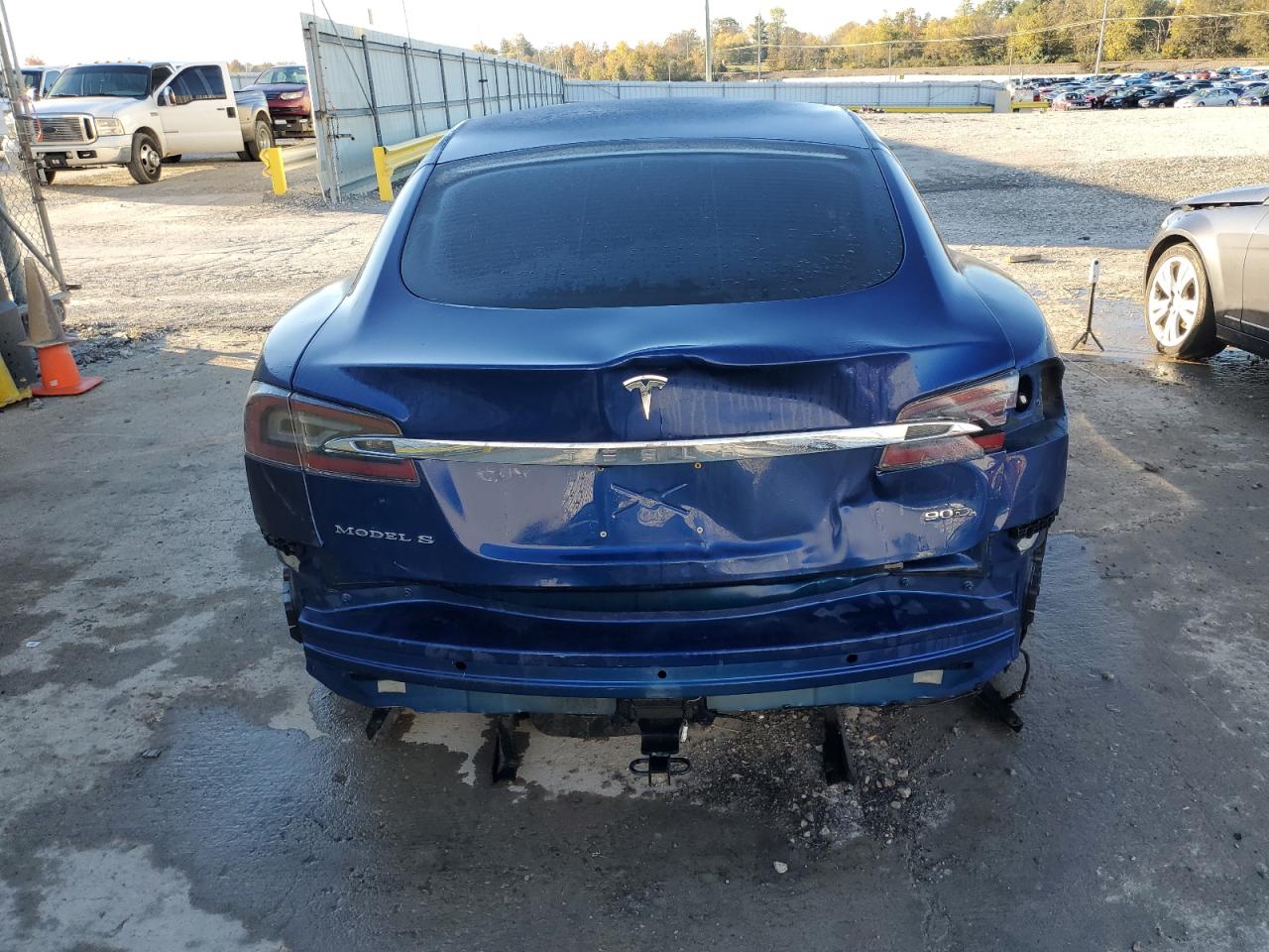 2015 Tesla Model S 90D VIN: 5YJSA1V27FF099092 Lot: 91296635