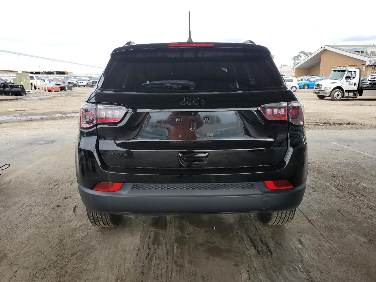 2023 Jeep Compass Latitude VIN: 3C4NJDBN3PT548901 Lot: 93433115