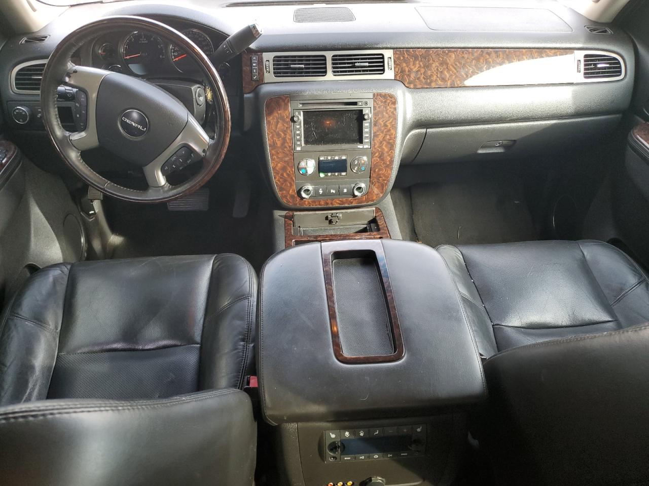 2010 GMC Yukon Denali VIN: 1GKUKEEF4AR224931 Lot: 92301945