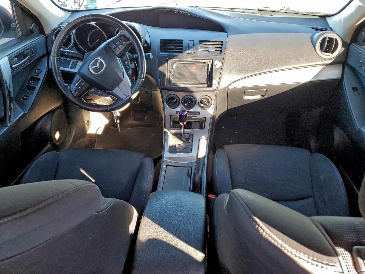 2010 Mazda 3 S VIN: JM1BL1H61A1341191 Lot: 94675185