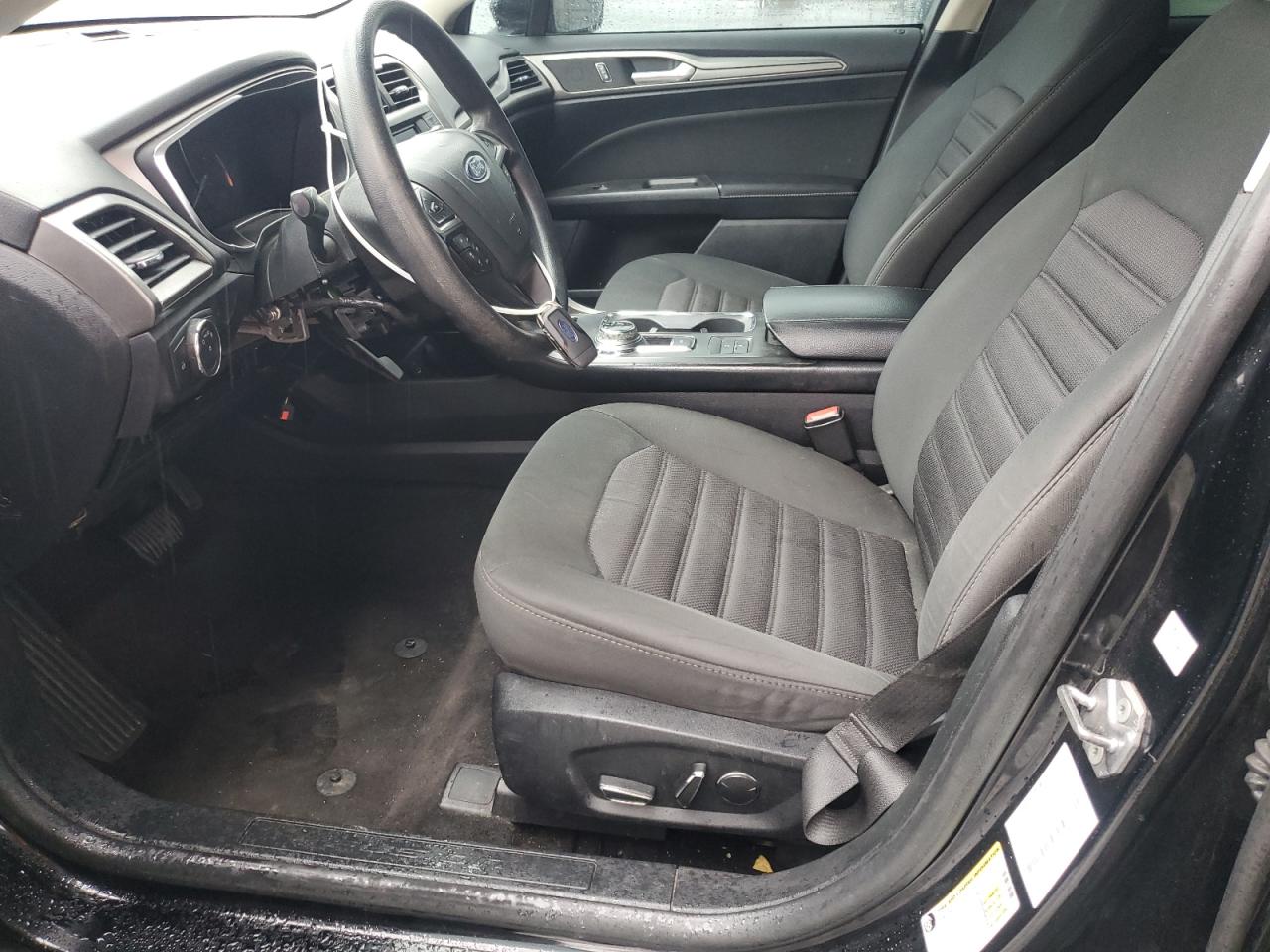 2018 Ford Fusion Se Hybrid VIN: 3FA6P0LU5JR139990 Lot: 92261595