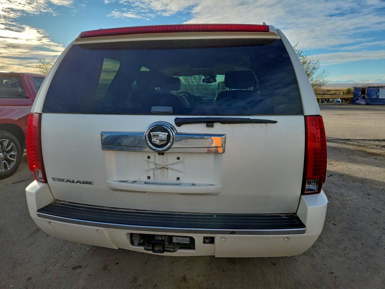 2007 Cadillac Escalade Luxury VIN: 1GYFK63807R254655 Lot: 93192835