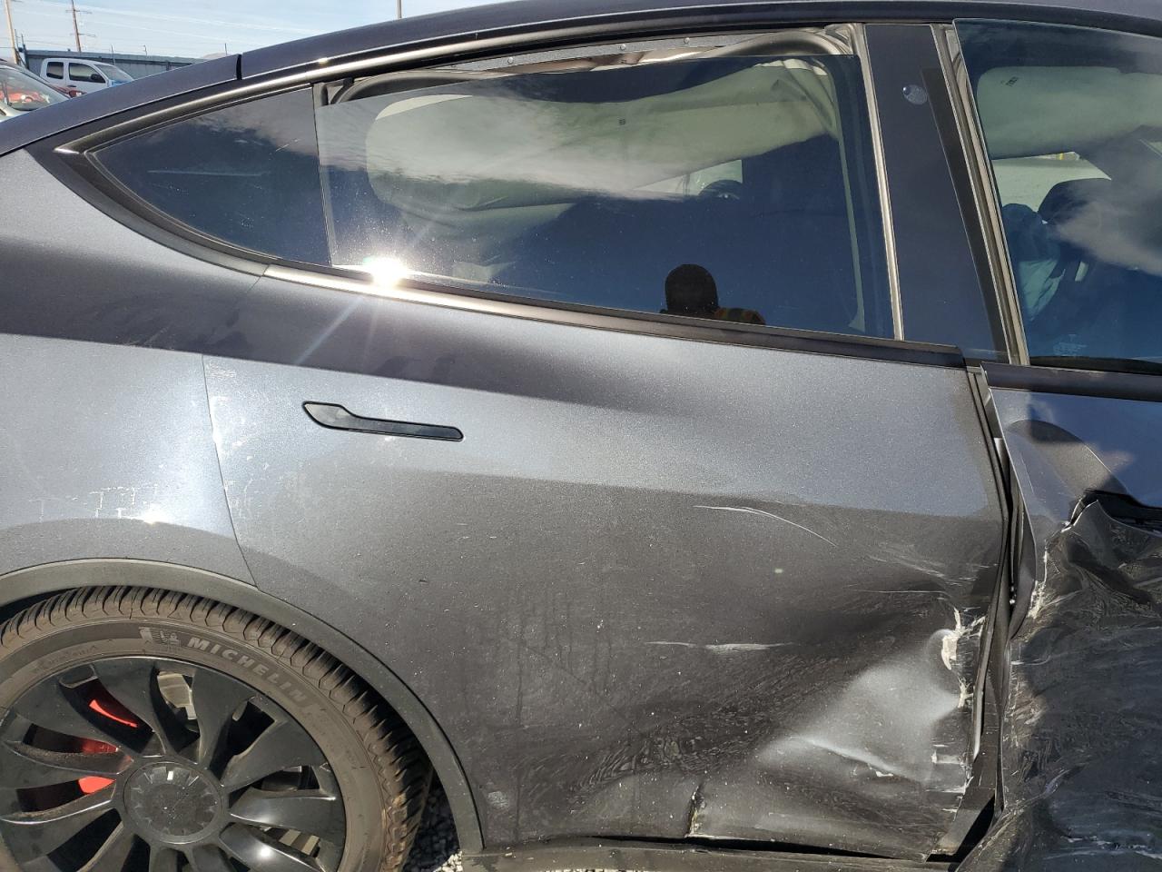 2020 Tesla Model Y VIN: 5YJYGDEFXLF001245 Lot: 91241035