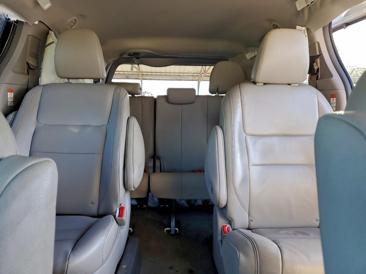 2015 Toyota Sienna Xle VIN: 5TDYK3DC1FS592985 Lot: 93632905