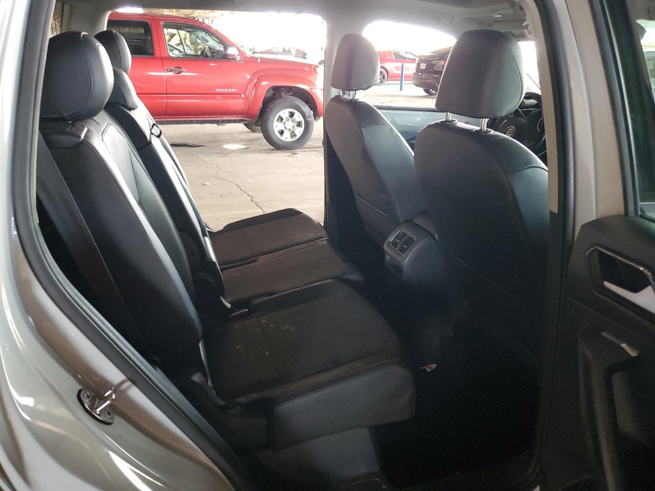 2018 Volkswagen Tiguan Se VIN: 3VV3B7AX2JM221160 Lot: 93273305