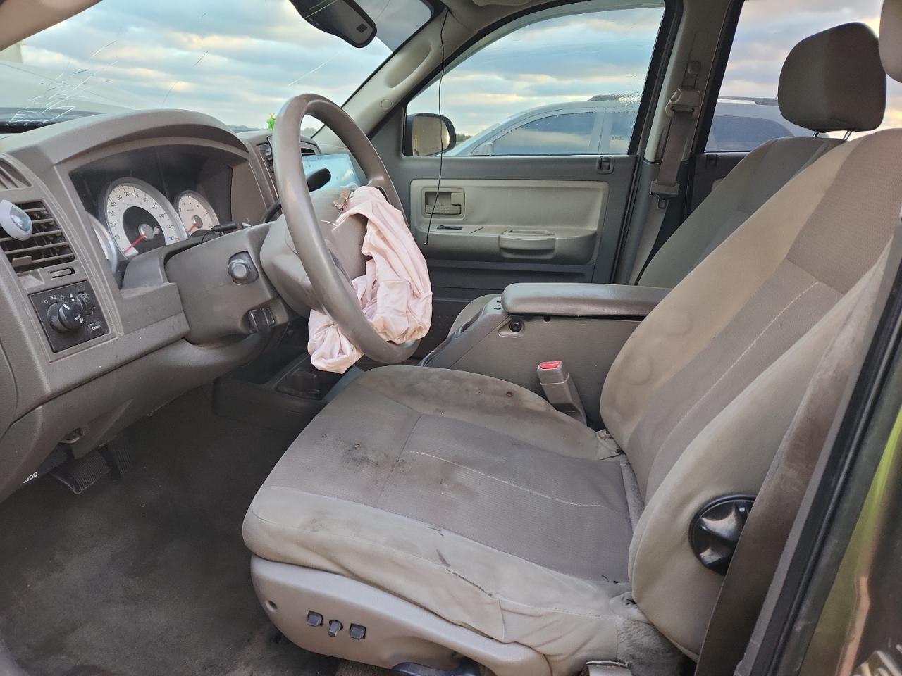 2006 Dodge Dakota Quad Slt VIN: 1D7HE48J46S558588 Lot: 92154795