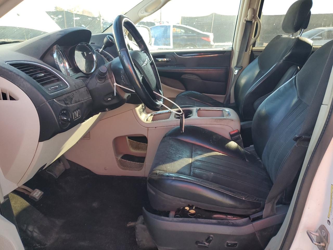 2014 Chrysler Town & Country Touring L VIN: 2C4RC1CG5ER251395 Lot: 90905745