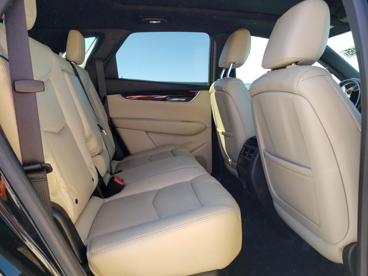 2018 Cadillac Xt5 Luxury VIN: 1GYKNCRS9JZ126414 Lot: 92214165