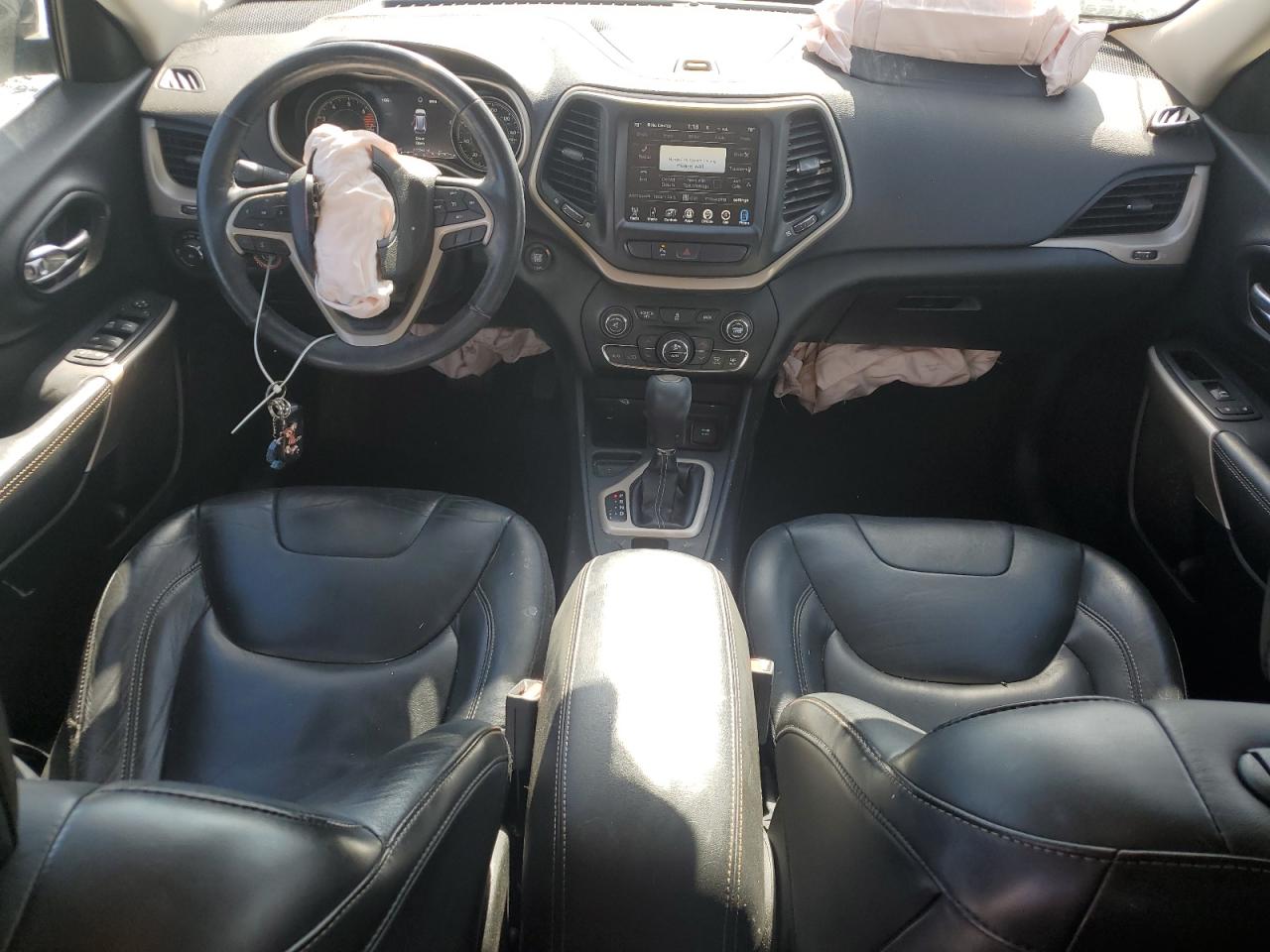 2018 Jeep Cherokee Limited VIN: 1C4PJLDB2JD553770 Lot: 92370275