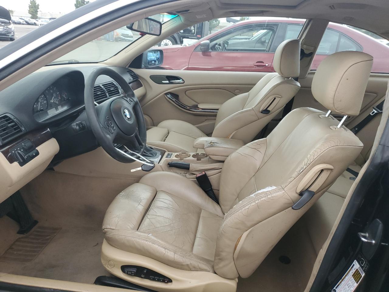 Фото: WBABV13435JT24010