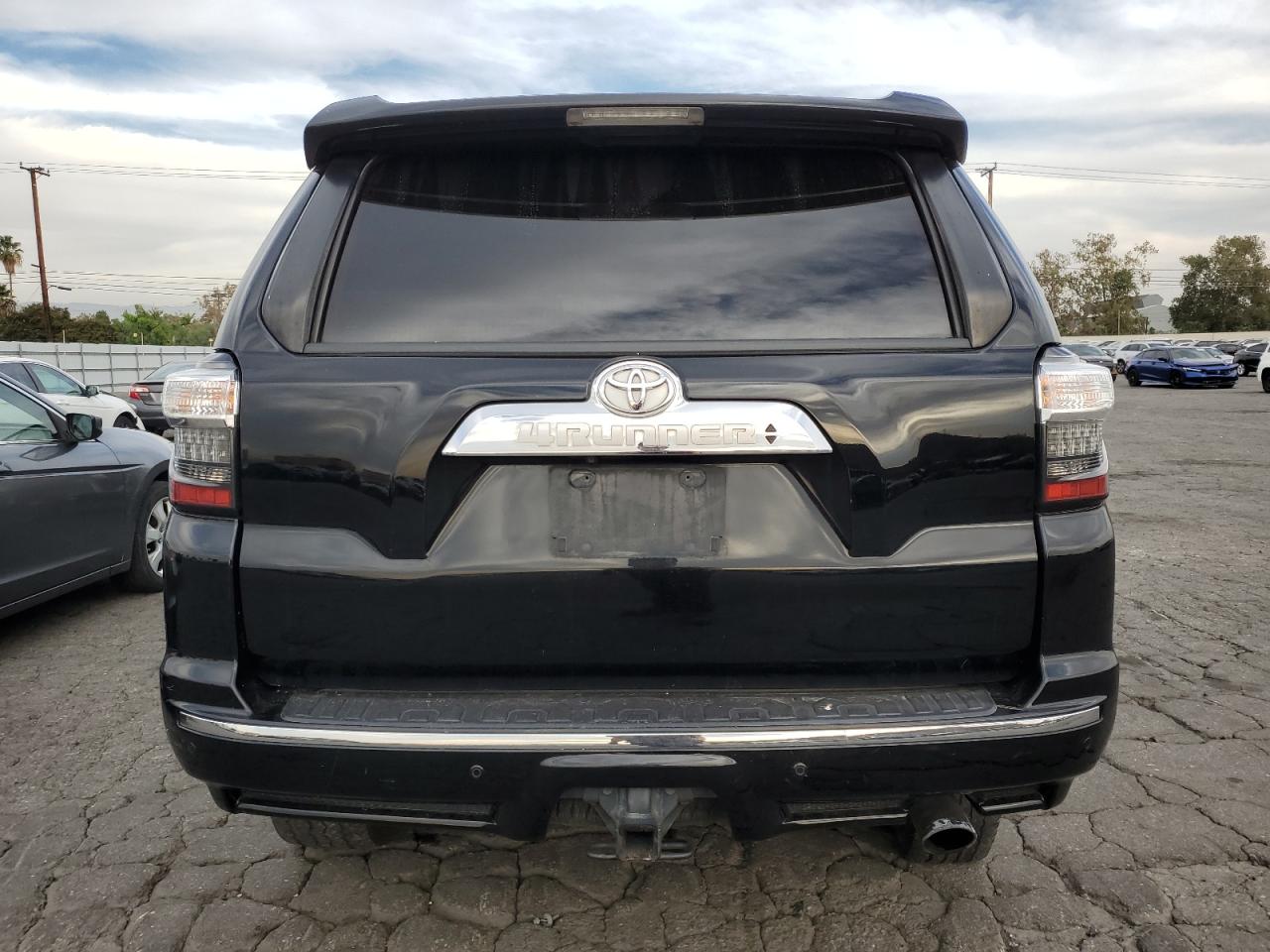 2015 Toyota 4Runner Sr5/Sr5 Premium VIN: JTEBU5JR0F5267198 Lot: 91794605