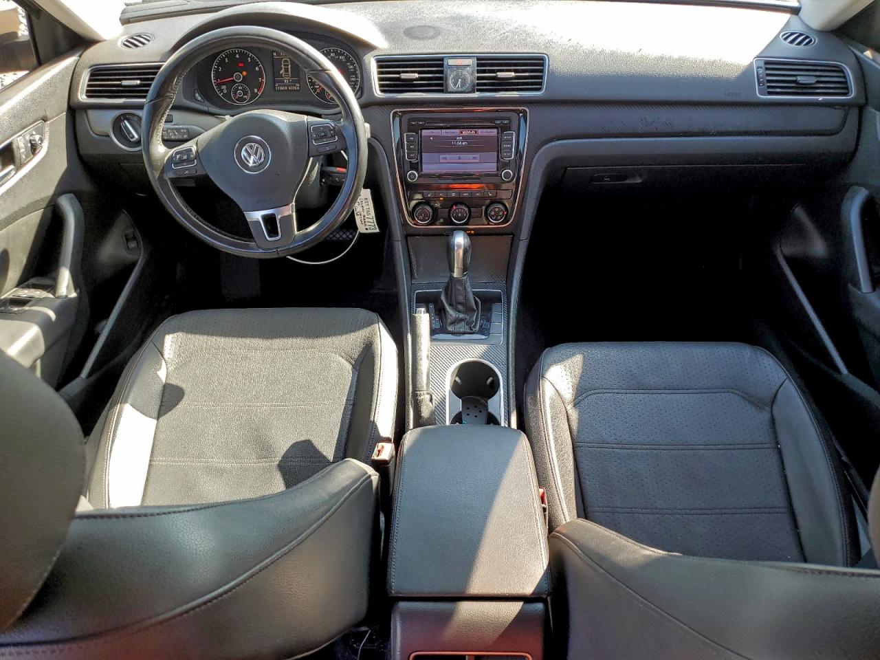 2015 Volkswagen Passat Se VIN: 1VWBS7A37FC015992 Lot: 93832365