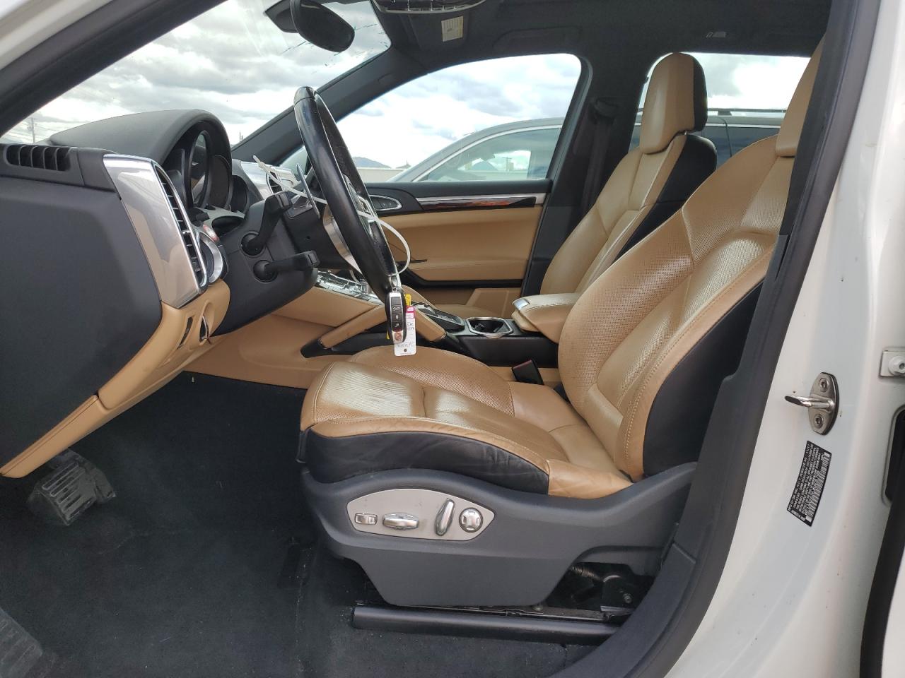 2018 Porsche Cayenne VIN: WP1AA2A26JKA05799 Lot: 92729965