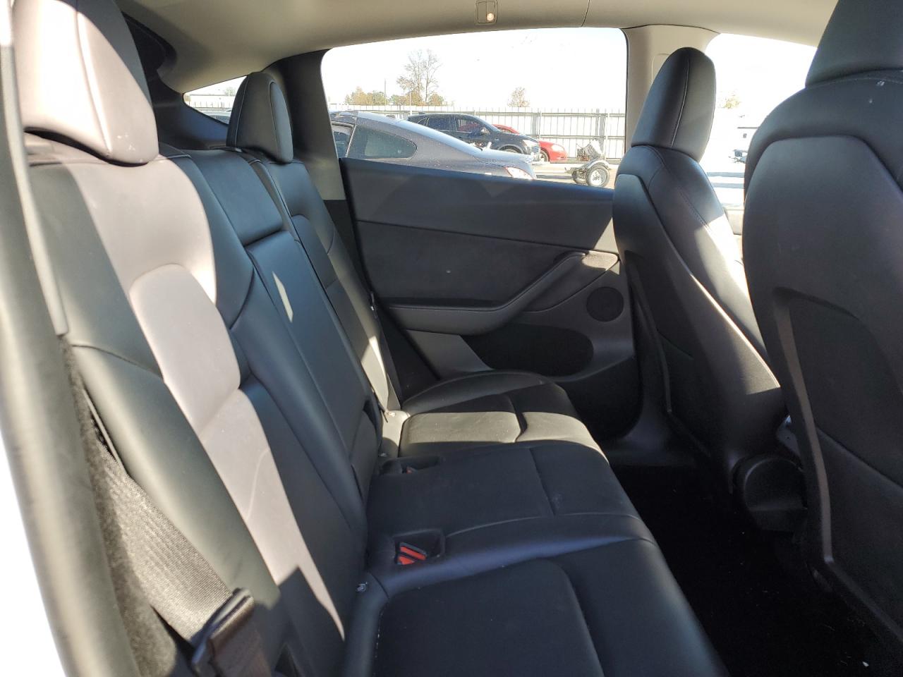 2023 Tesla Model Y VIN: 7SAYGDEE7PA026343 Lot: 92455835