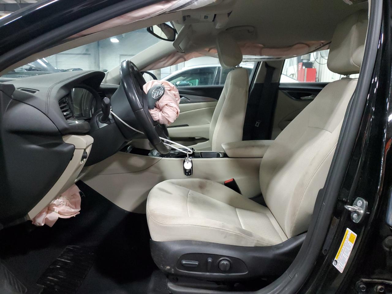 2018 Buick Regal Tourx Preferred VIN: W04GU8SX9J1159214 Lot: 91024335