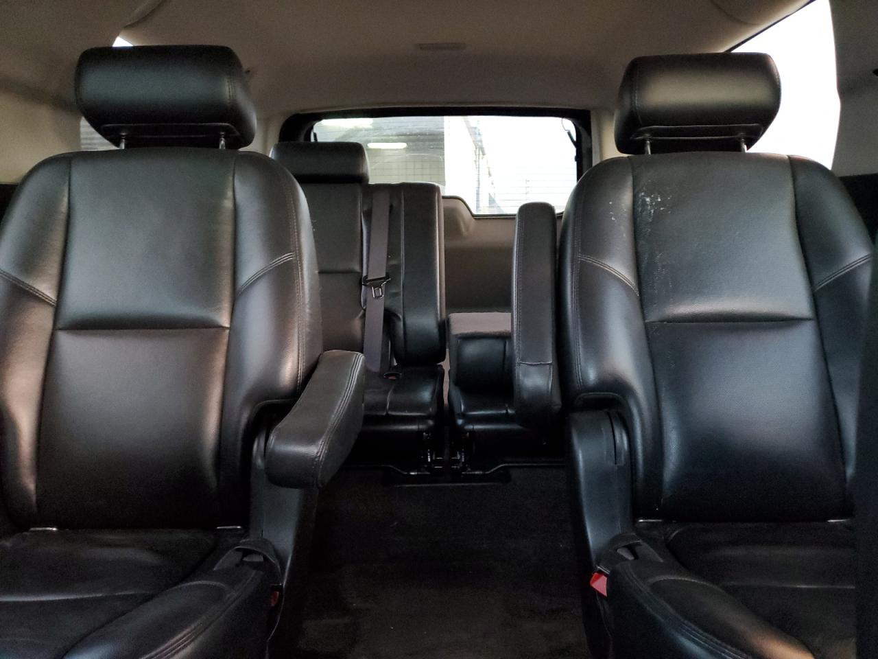 2010 Chevrolet Suburban K1500 Ltz VIN: 1V2GR2CA2KC606730 Lot: 93253555