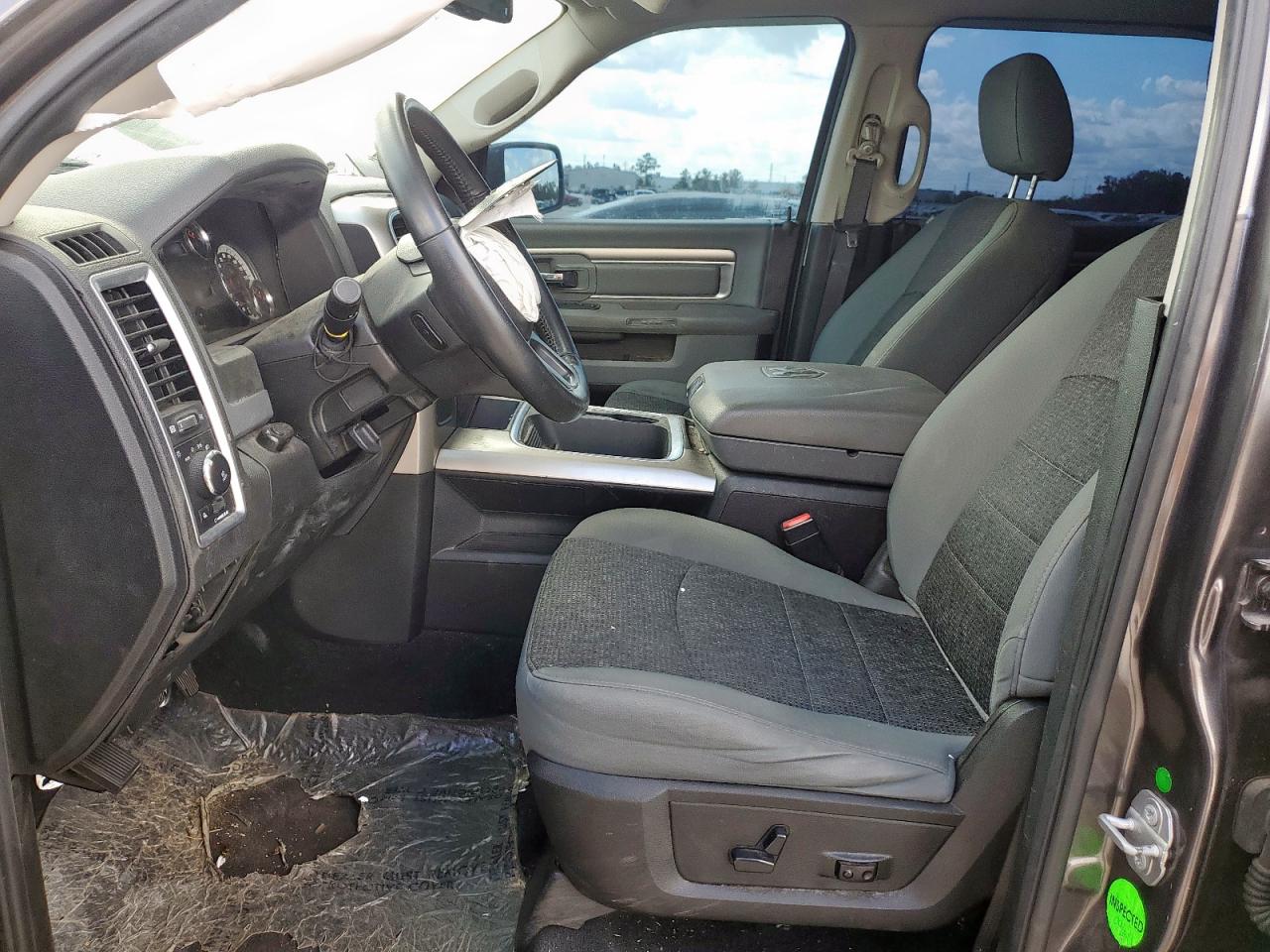 2019 Ram 1500 Classic Slt VIN: 1C6RR6LT8KS529667 Lot: 92722695