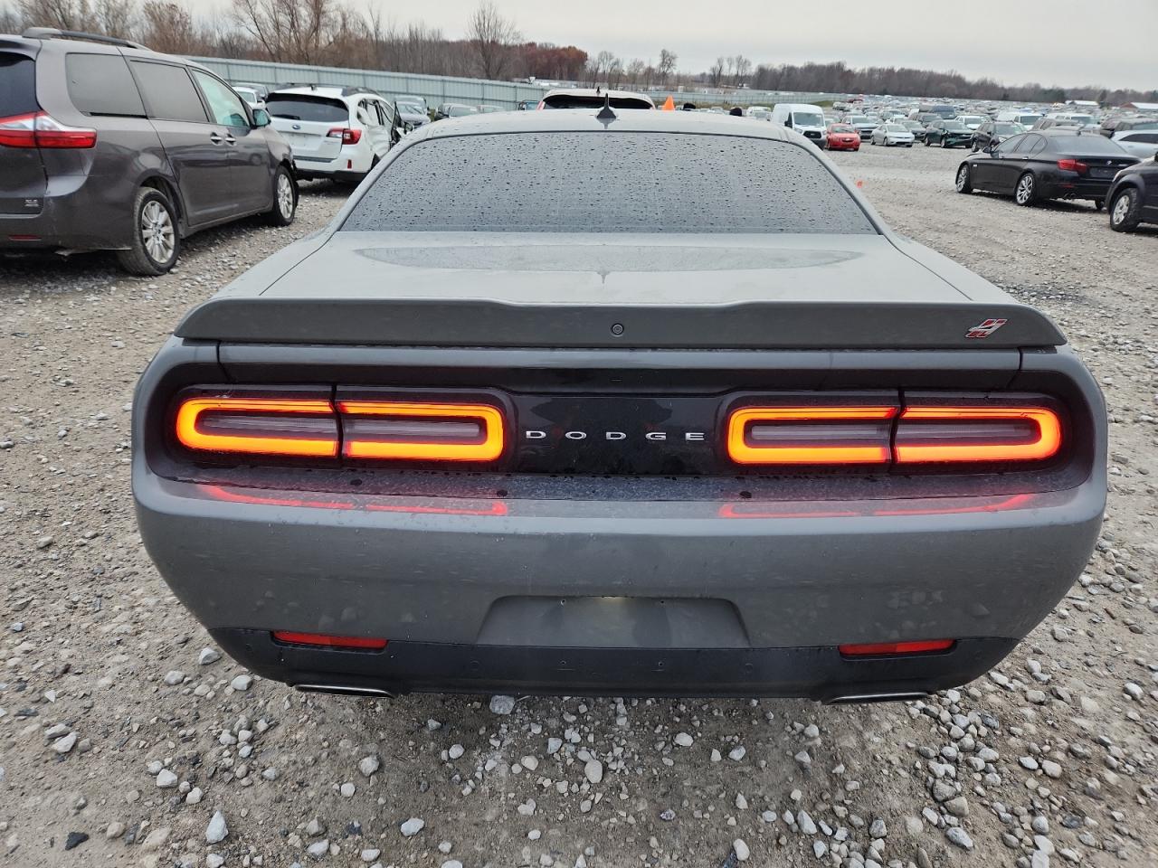 2018 Dodge Challenger Gt VIN: 2C3CDZGG1JH155621 Lot: 92010305
