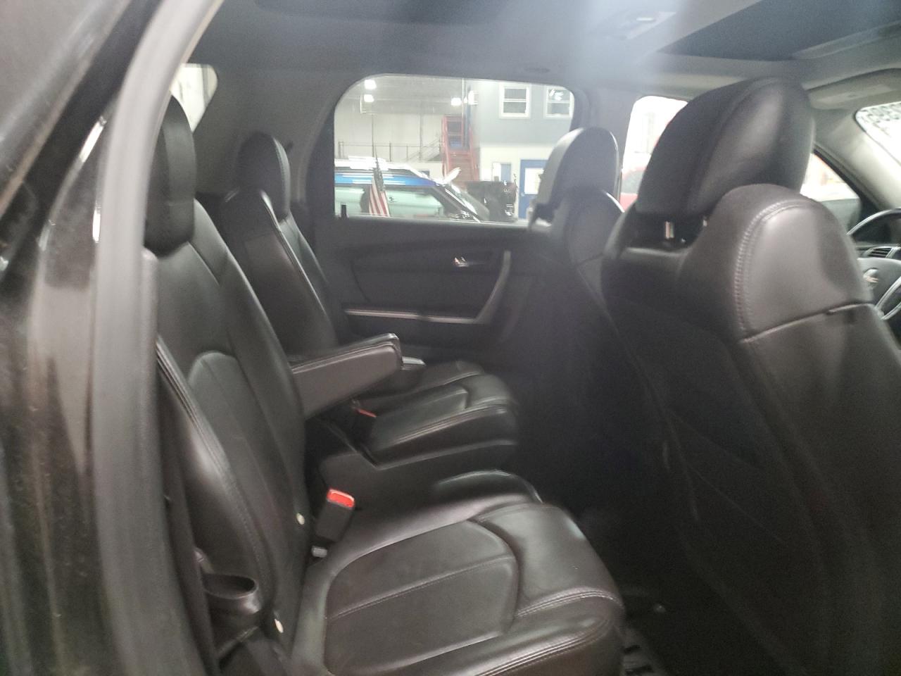 2008 GMC Acadia Slt-2 VIN: 1GKEV33738J208143 Lot: 93372395