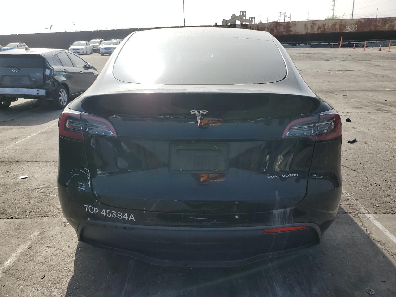 2024 Tesla Model Y VIN: 7SAYGDEE3NF481142 Lot: 90642095