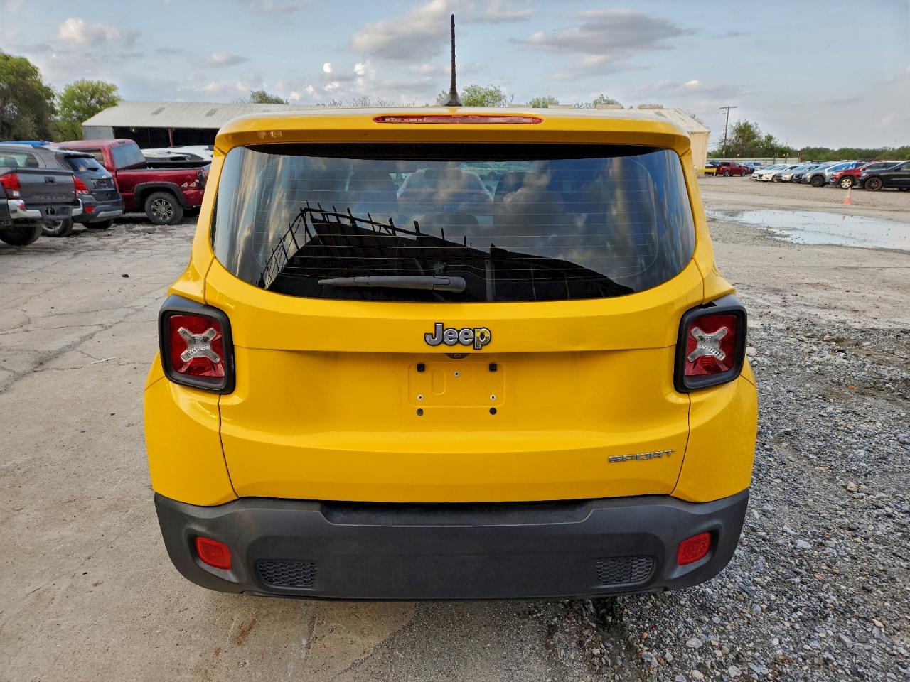 2015 Jeep Renegade Sport VIN: ZACCJAAT0FPB64545 Lot: 93723445