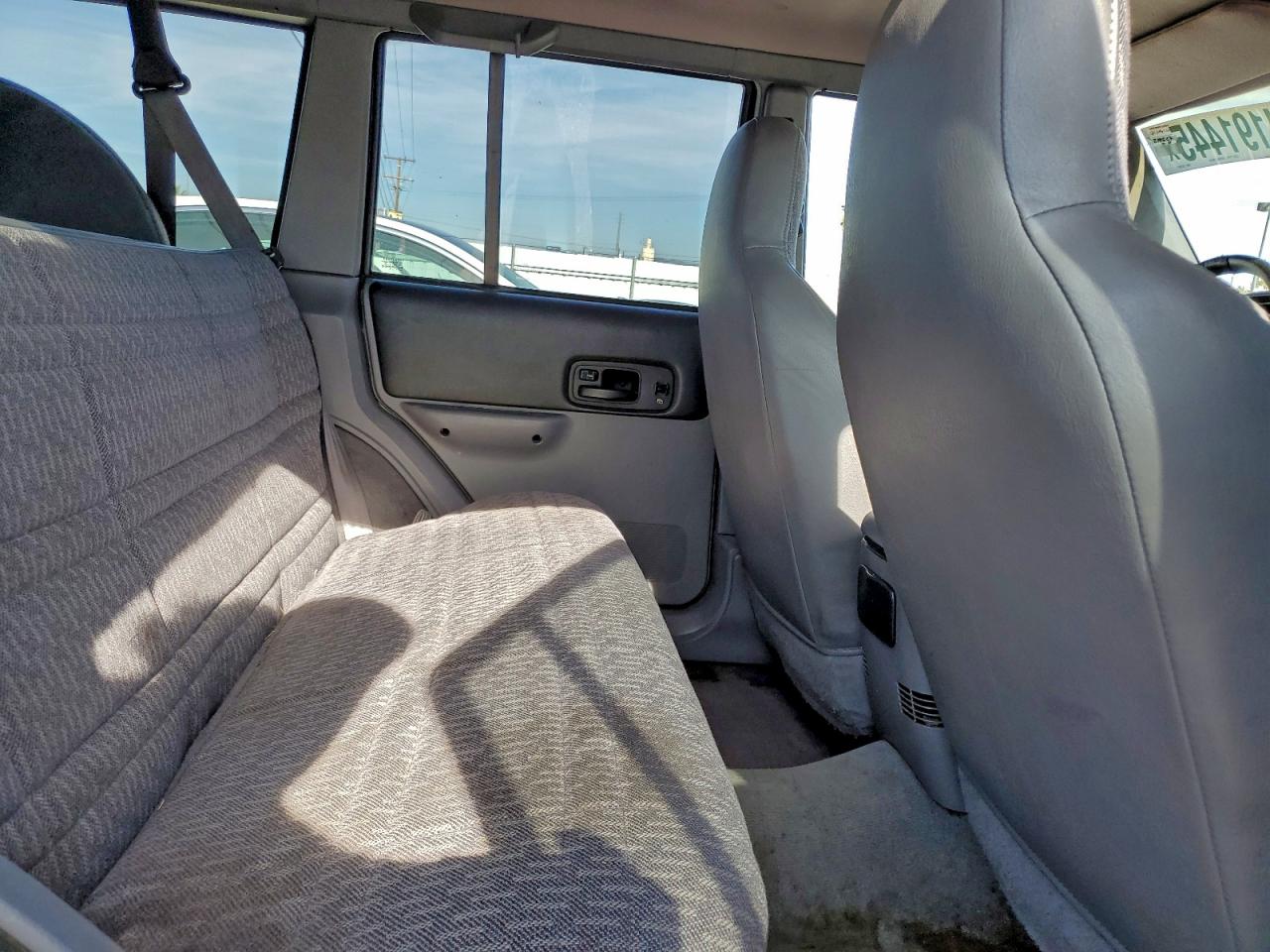 1998 Jeep Cherokee Sport VIN: 1J4FJ68S8WL207267 Lot: 94191445