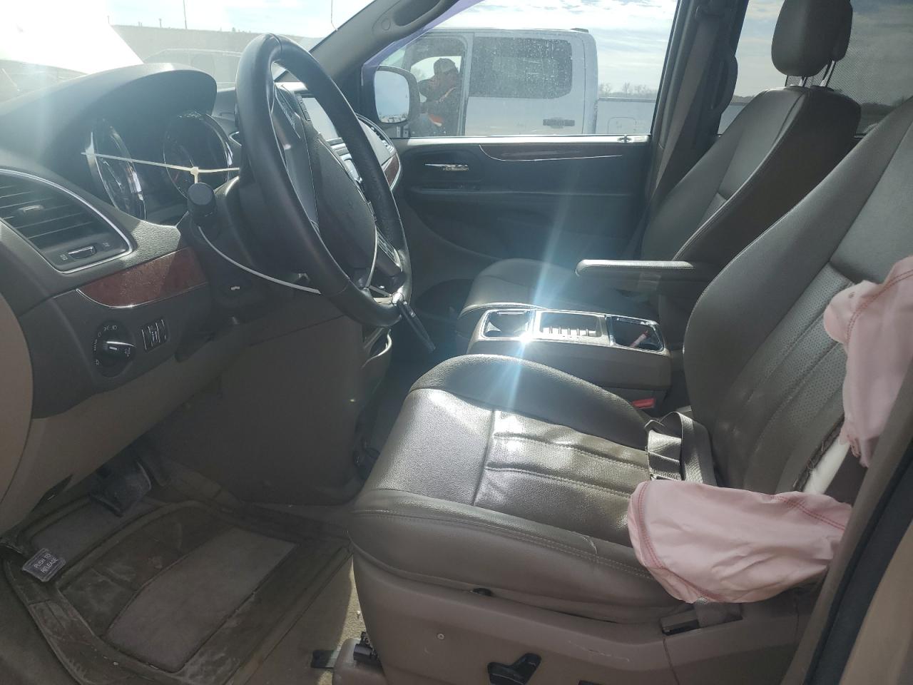 2013 Chrysler Town & Country Touring L VIN: 2C4RC1CG2DR632605 Lot: 91992835