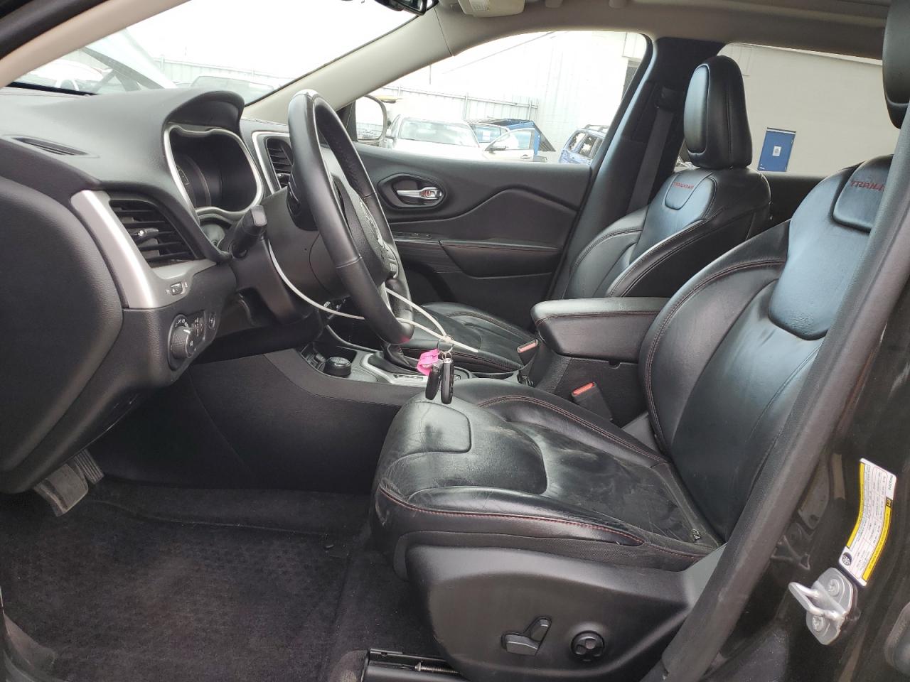 2016 Jeep Cherokee Trailhawk VIN: 1C4PJMBSXGW335386 Lot: 92045575