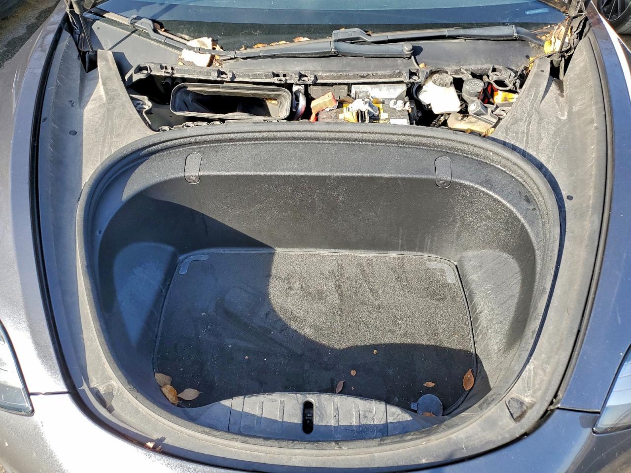 2018 Tesla Model 3 VIN: 5YJ3E1EA8JF110576 Lot: 93467585