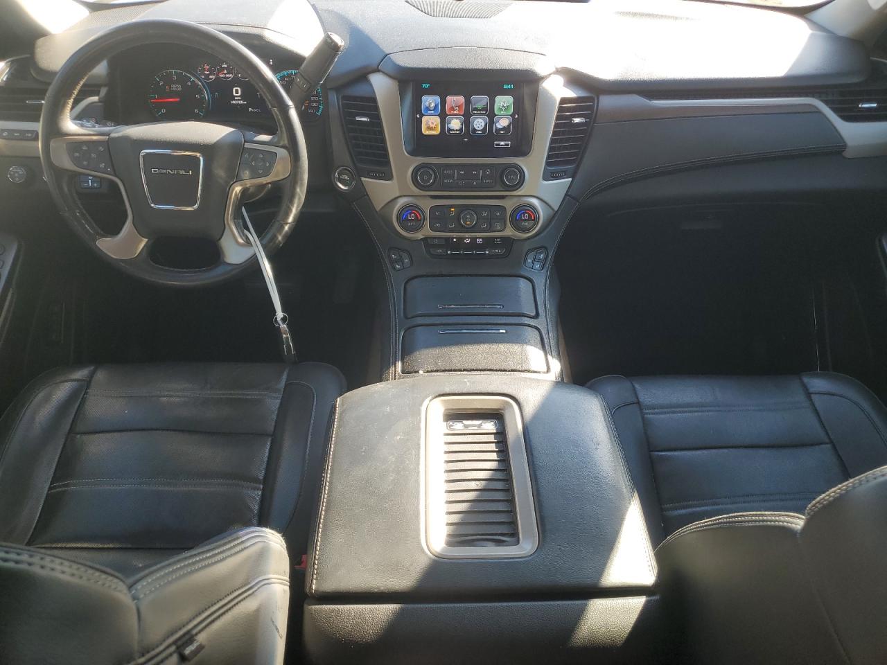 2018 GMC Yukon Xl Denali VIN: 1GKS2HKJ0JR122673 Lot: 92408105