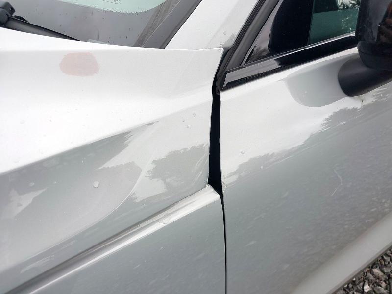 2024 VOLVO XC40 2.0 B3P PLUS DARK 5DR AUTO