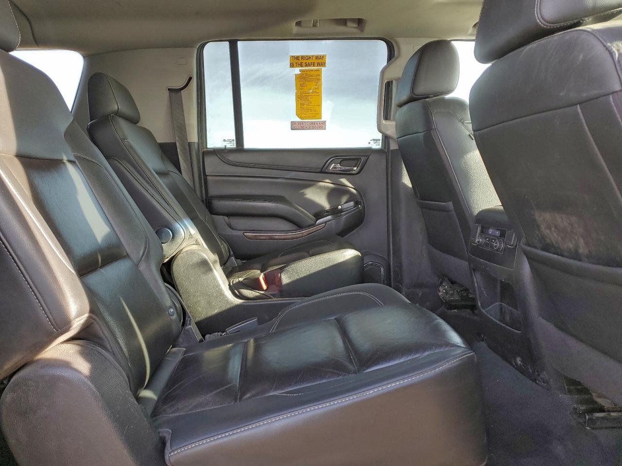 2020 Chevrolet Suburban K1500 Lt VIN: 1GNSKHKC6LR275243 Lot: 94475365