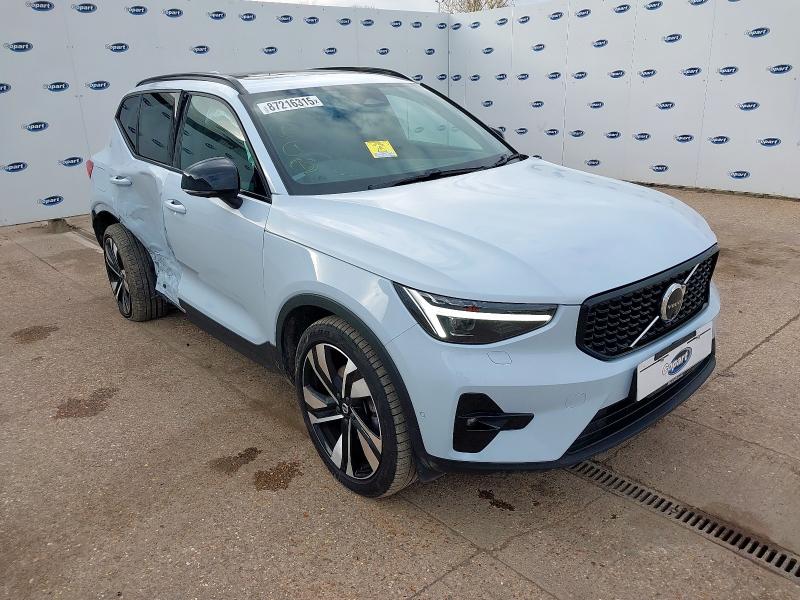 2024 VOLVO XC40 2.0 B3P ULTIMATE DARK 5DR AUTO