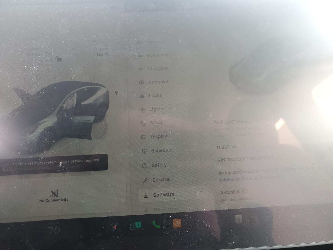 2025 Tesla Model Y VIN: 7SAYGDEE7SF258369 Lot: 92725935