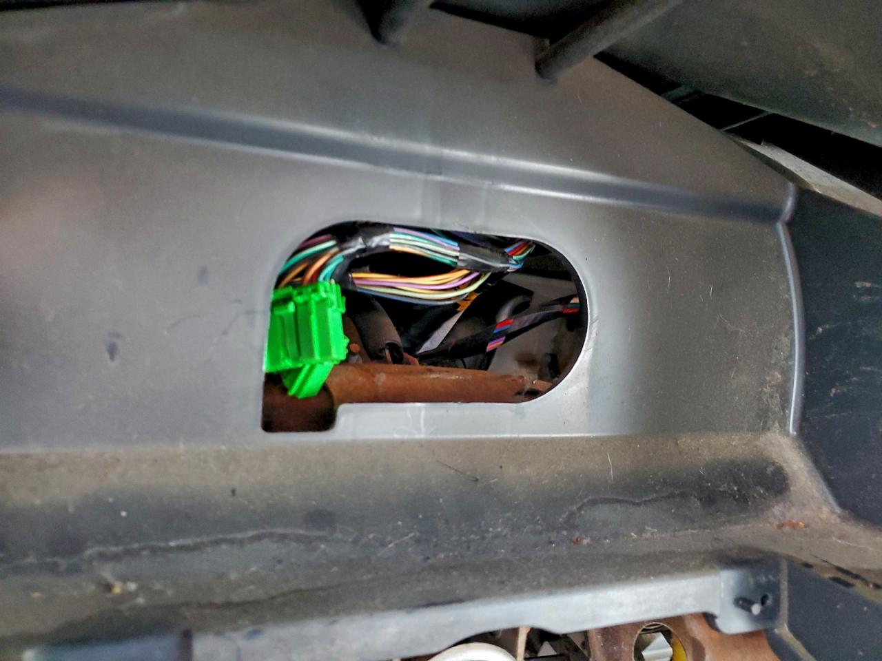 2001 Subaru Forester L VIN: JF1SF63581H758288 Lot: 94177345