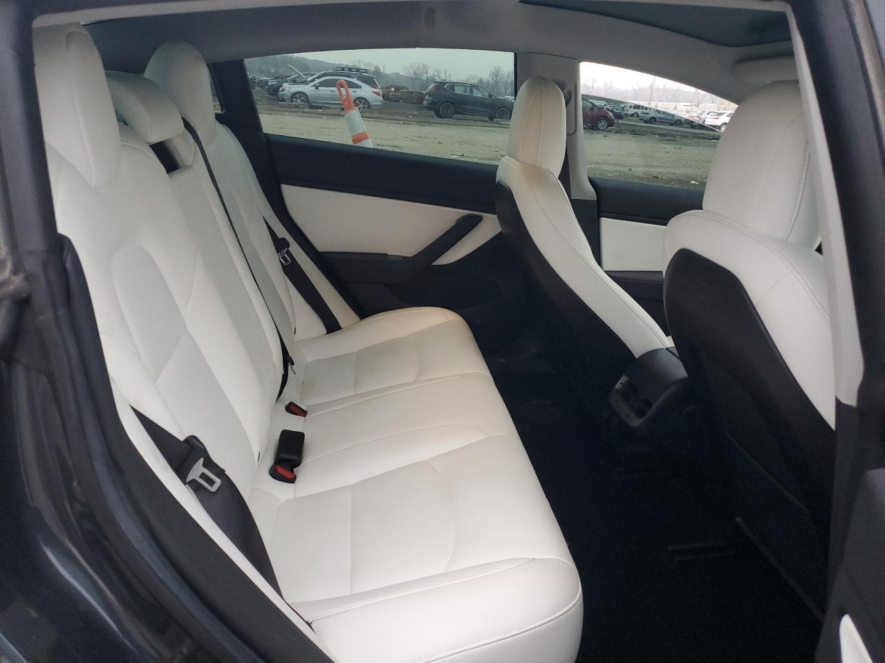 2019 Tesla Model 3 VIN: 5YJ3E1EB1KF365841 Lot: 93191605