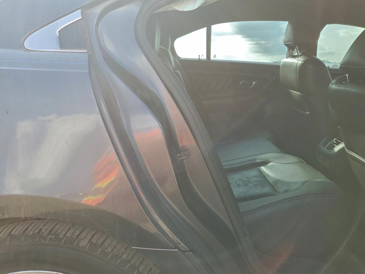 2018 Ford Taurus Limited VIN: 1FAHP2F80JG102257 Lot: 93221545