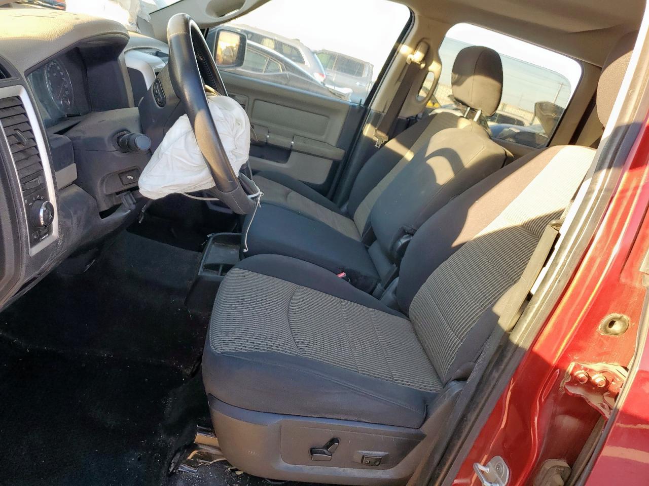 2010 Dodge Ram 1500 VIN: 1D7RB1CT7AS206134 Lot: 92270025