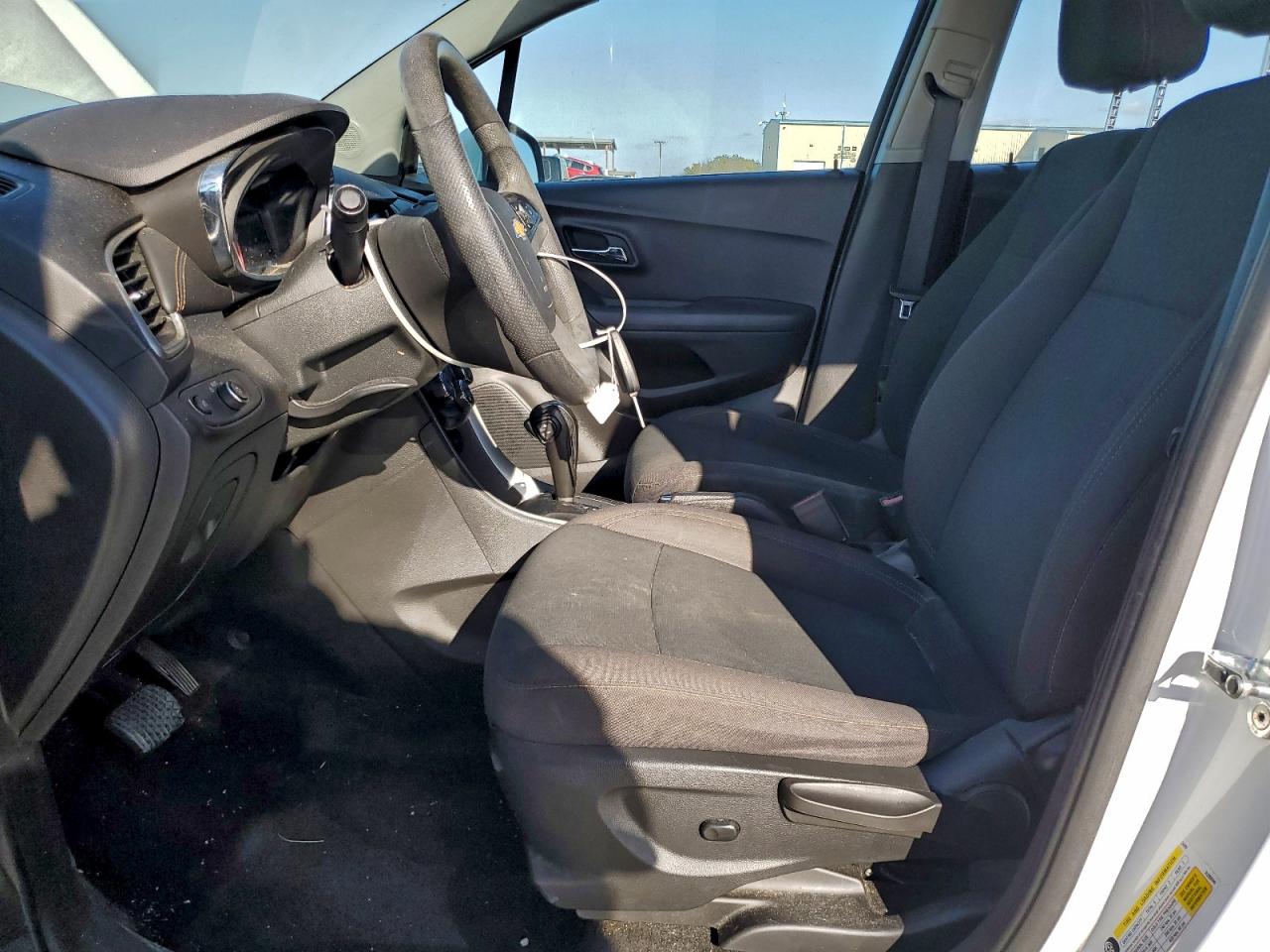 2020 Chevrolet Trax Ls VIN: KL7CJKSB2LB045113 Lot: 93059285