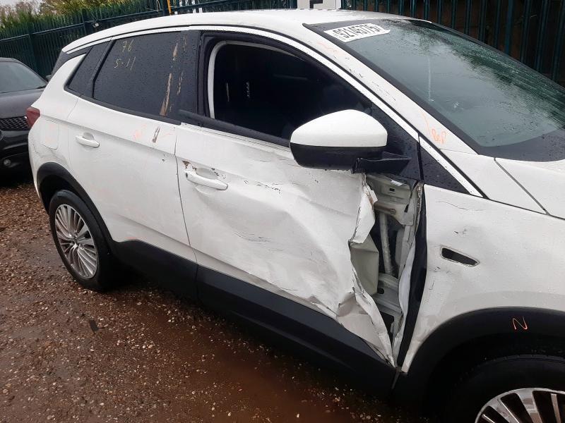 2018 VAUXHALL GRANDLAND X 1.6 TURBO D TECH LINE NAV 5DR