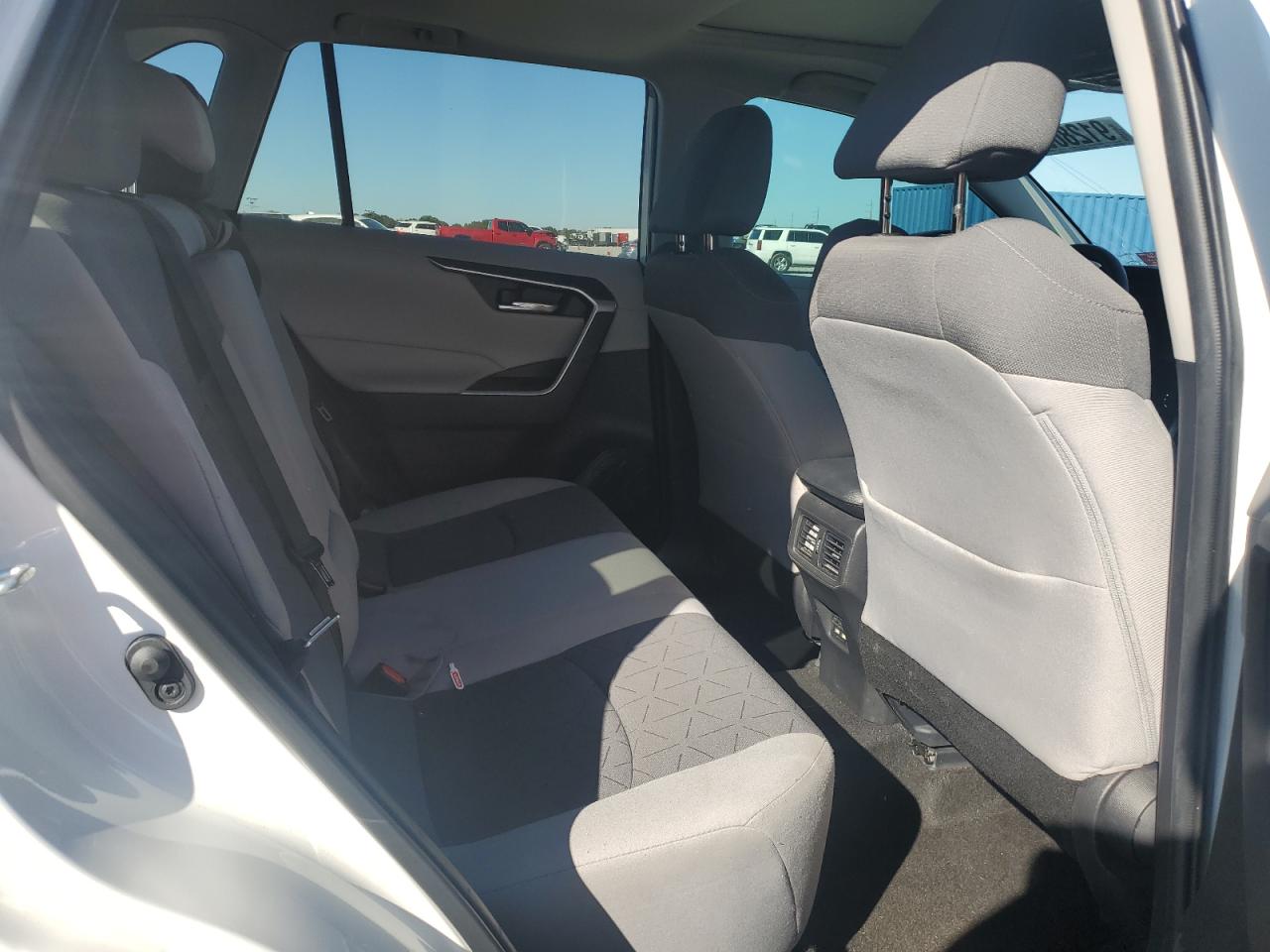 2021 Toyota Rav4 Xle VIN: 2T3W1RFV1MC168666 Lot: 91280935