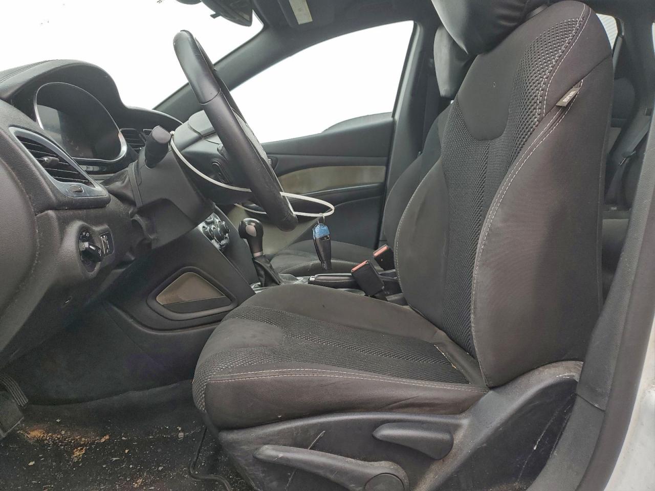 2015 Dodge Dart Sxt VIN: 1C3CDFBB9FD279313 Lot: 92980785