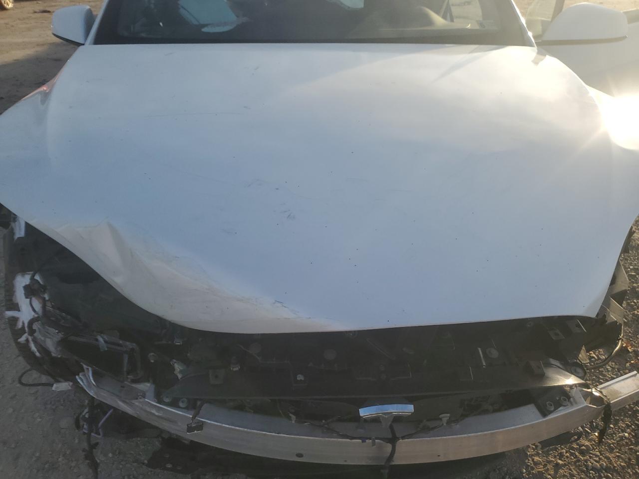 2022 Tesla Model X VIN: 7SAXCBE54NF328832 Lot: 92342665