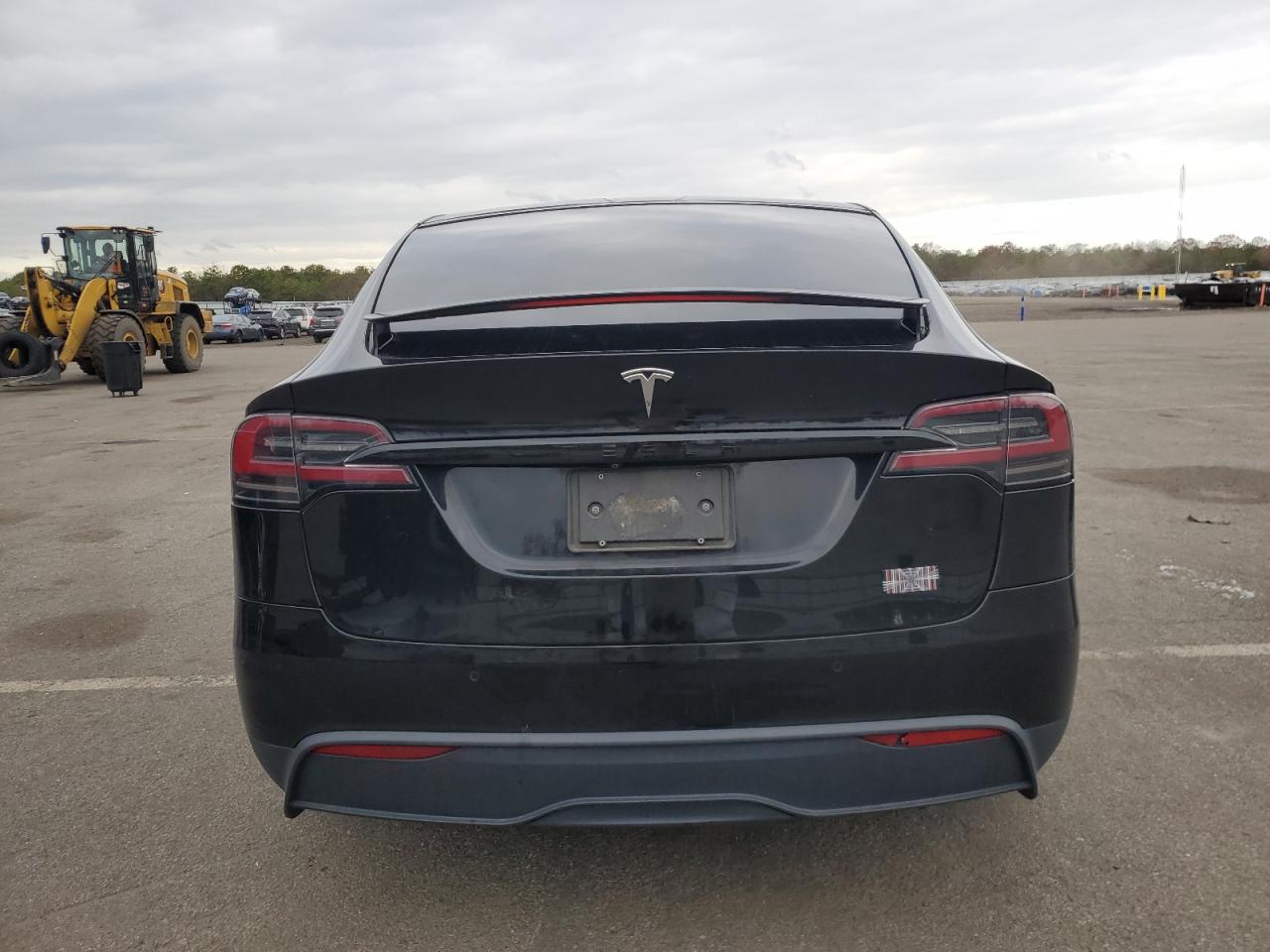 2022 Tesla Model X VIN: 7SAXCBE62NF358212 Lot: 92184215