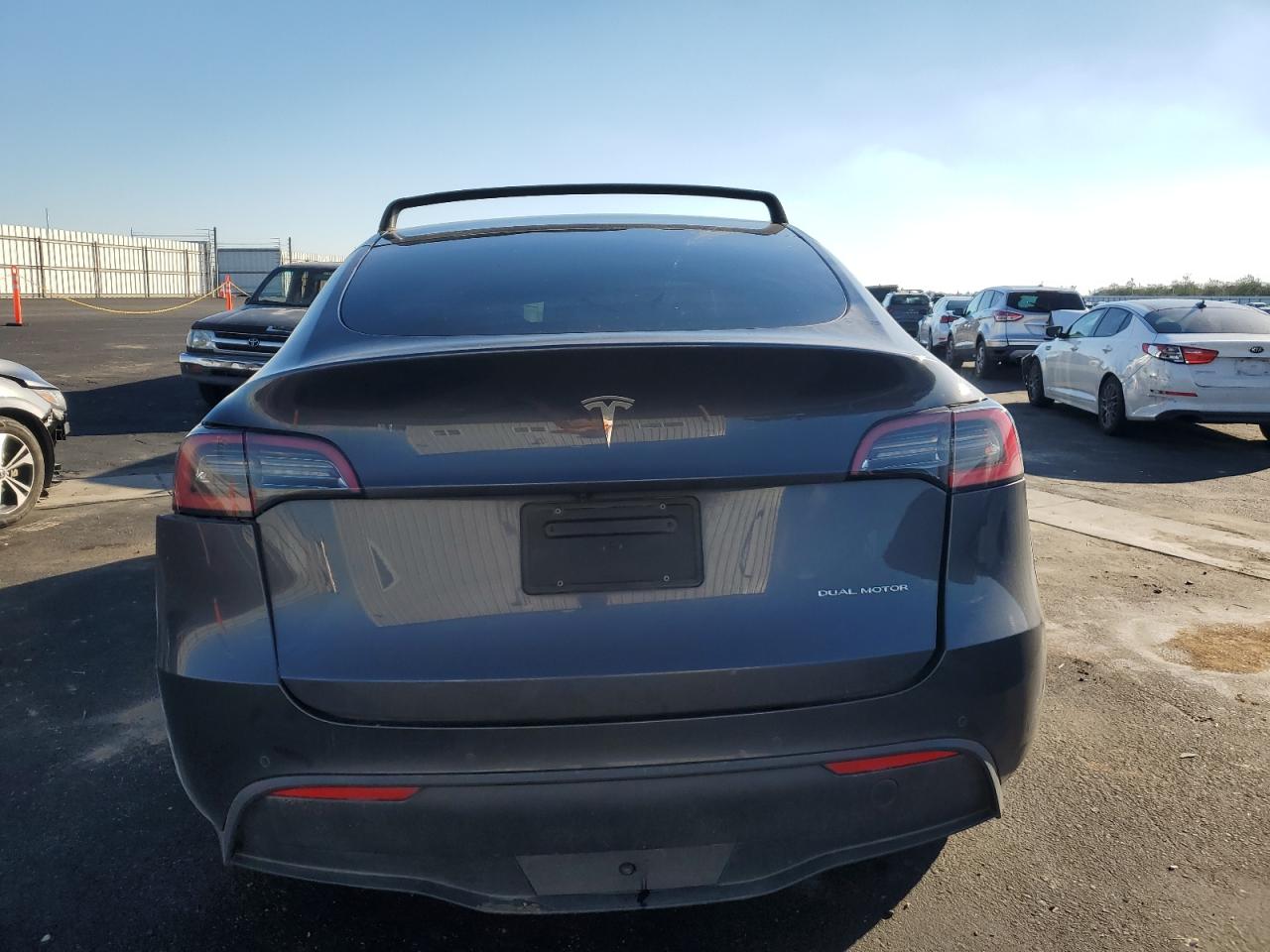 2021 Tesla Model Y VIN: 5YJYGDEE9MF076768 Lot: 93723005