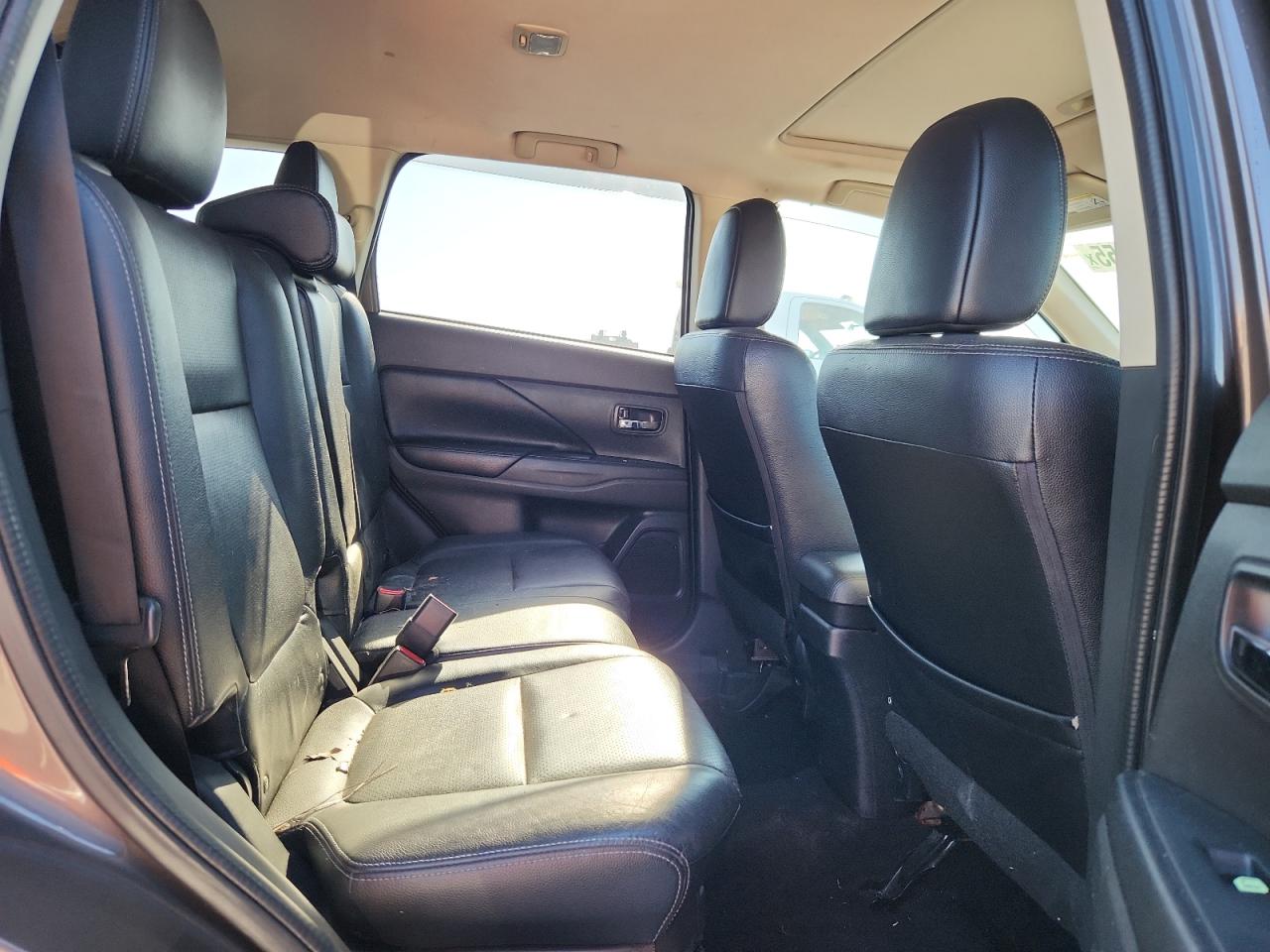 2016 Mitsubishi Outlander Se VIN: JA4AD3A34GZ043596 Lot: 93200355