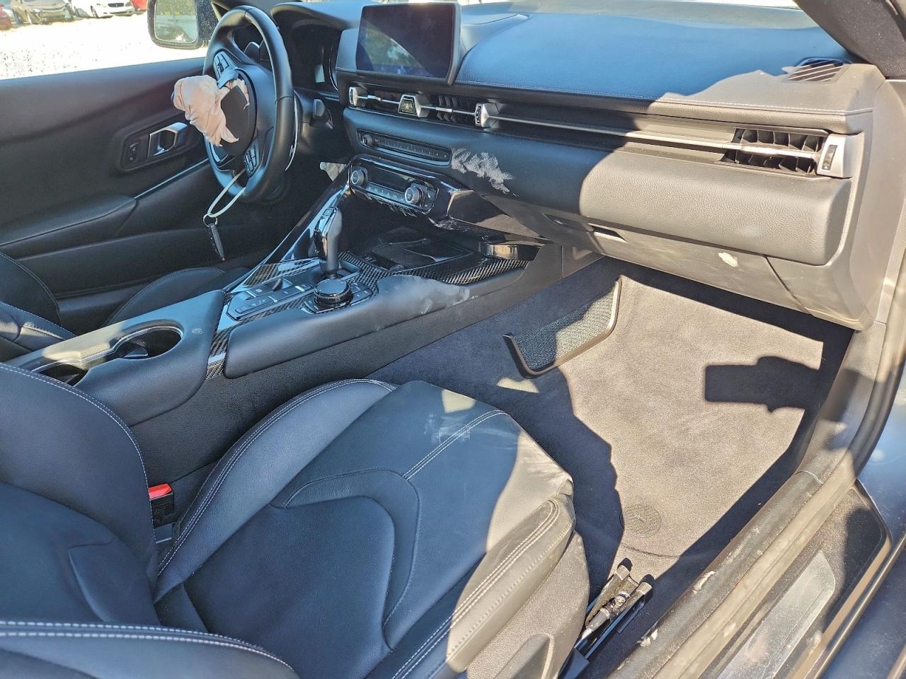 2021 Toyota Supra Base VIN: WZ1DB0C07MW040992 Lot: 94210215